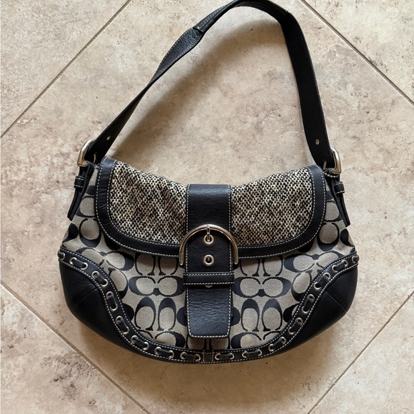 Coach Handbags - Coach F10425 Shoulder Bag